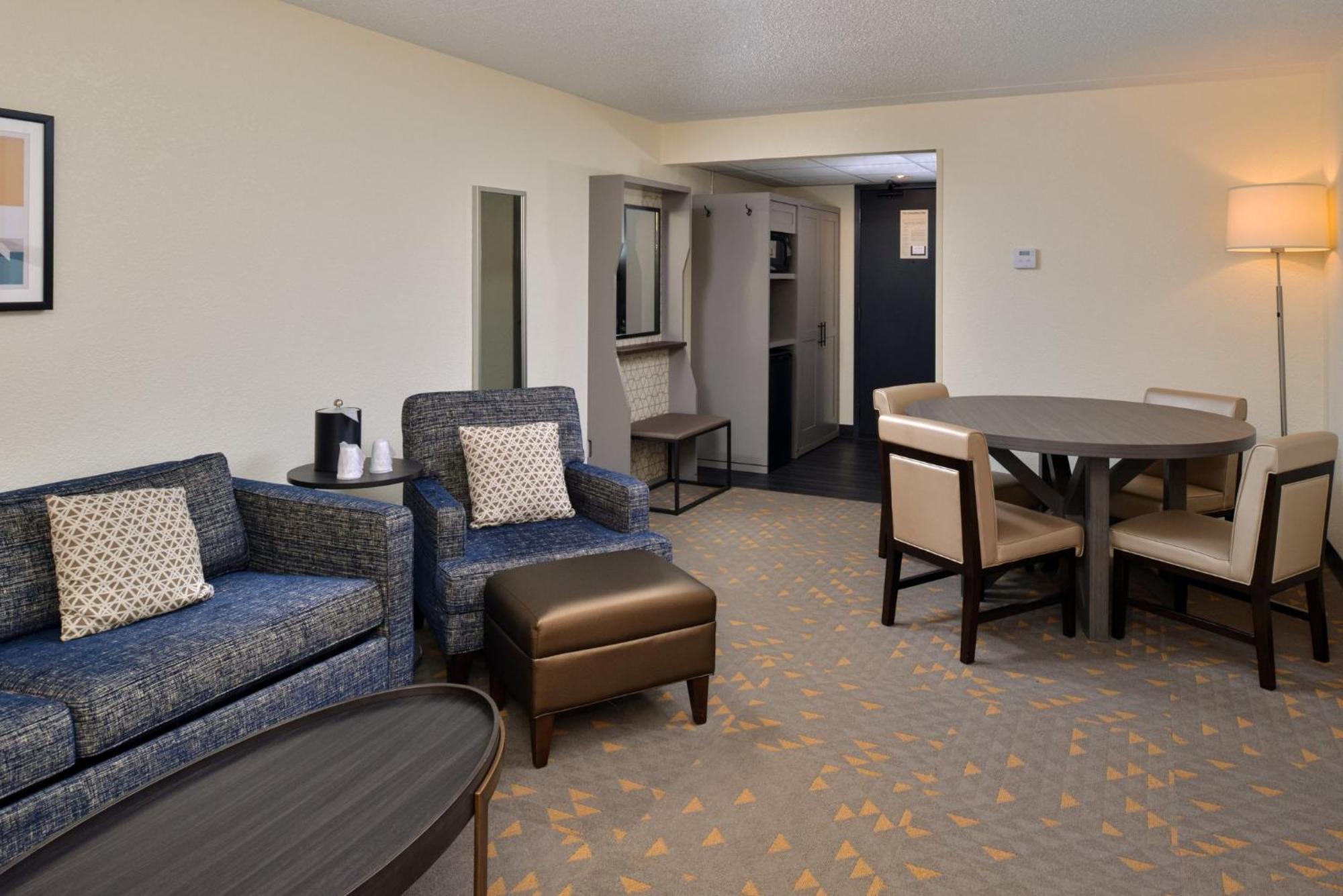 Holiday Inn Hotel & Suites Overland Park-Convention Center By Ihg Kültér fotó